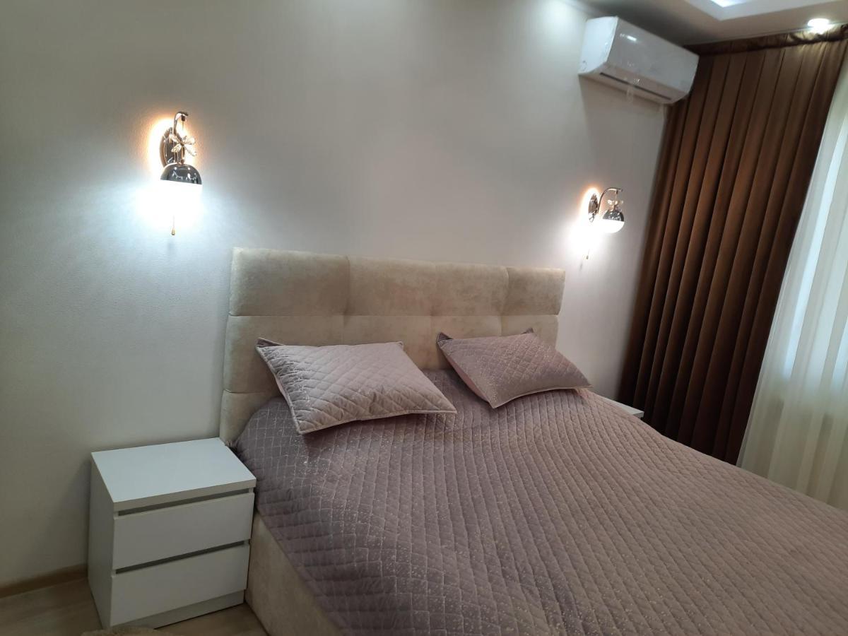 דירות טשקנט Nest For Rest חדר תמונה